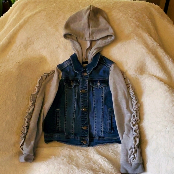Tucker + Tate Other - Tucker Tate denim jacket